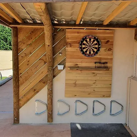 Familial Avec Piscine Privative Chauffee, Terrasse Sur Le Loir Et Proche Du Zoo De - Fr-1-410-329 * La Flèche