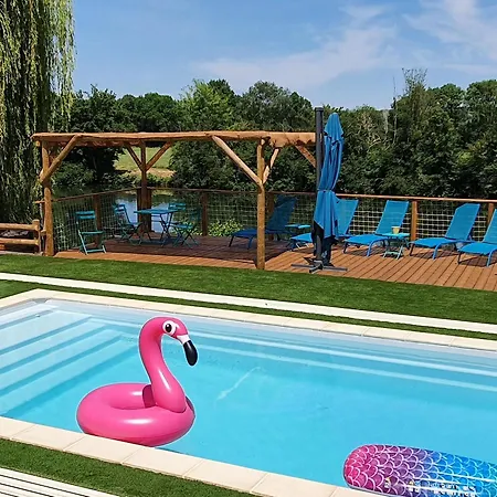 Familial Avec Piscine Privative Chauffee, Terrasse Sur Le Loir Et Proche Du Zoo De - Fr-1-410-329 La Flèche