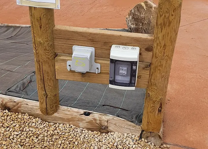 Familial Avec Piscine Privative Chauffee, Terrasse Sur Le Loir Et Proche Du Zoo De - Fr-1-410-329 בית נופש *