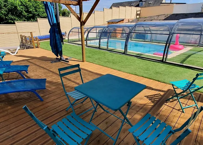Familial Avec Piscine Privative Chauffee, Terrasse Sur Le Loir Et Proche Du Zoo De - Fr-1-410-329 * La Flèche